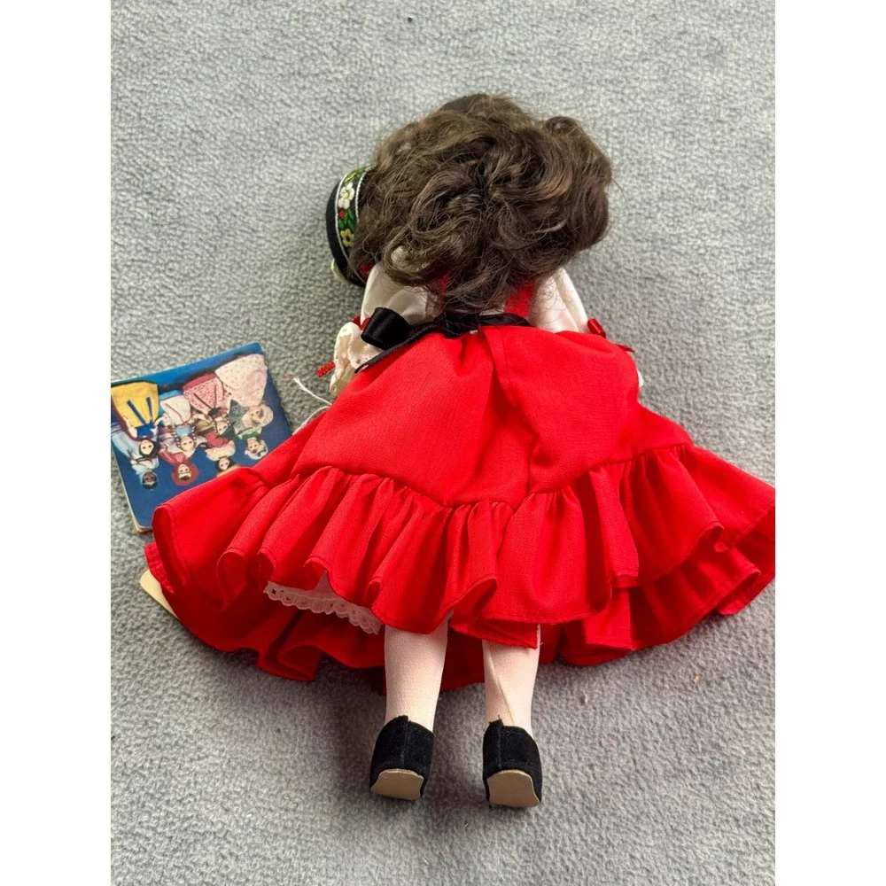Effanbee Czechoslovakia Doll Wonderful World of Effanbee International 1123 11in